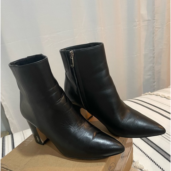 Sam Edelman black leather booties size US 8. Good condition, used gently. - Picture 2 of 10